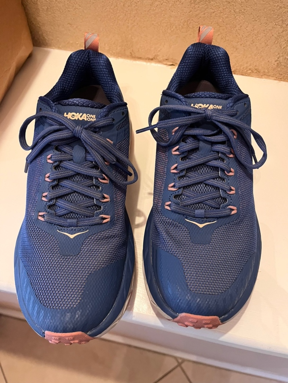 Hoka blue/pink tennis shoe size 8